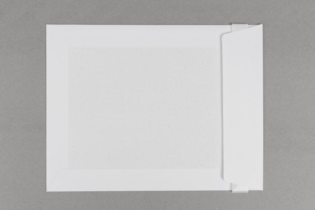 Envelopes 185x240mm, White with cardboard backing