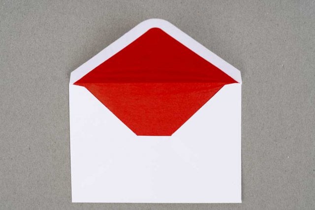 Envelopes DIN C6, White with Red Lining