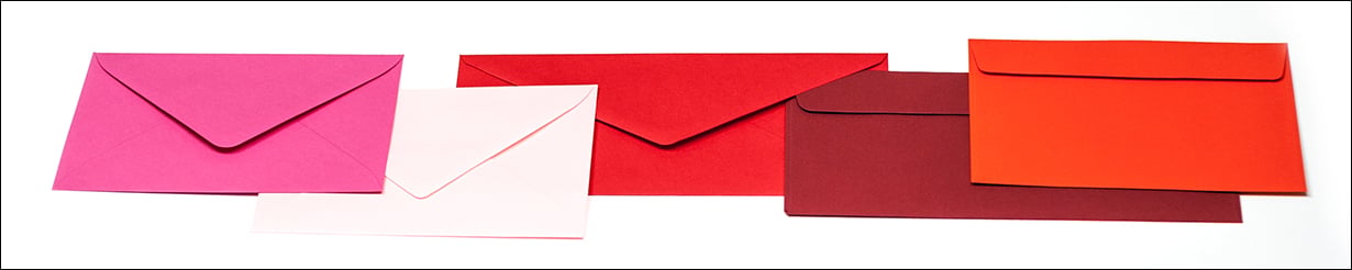 Red envelopes and red envelopes in various shades such as burgundy, pink, and light red